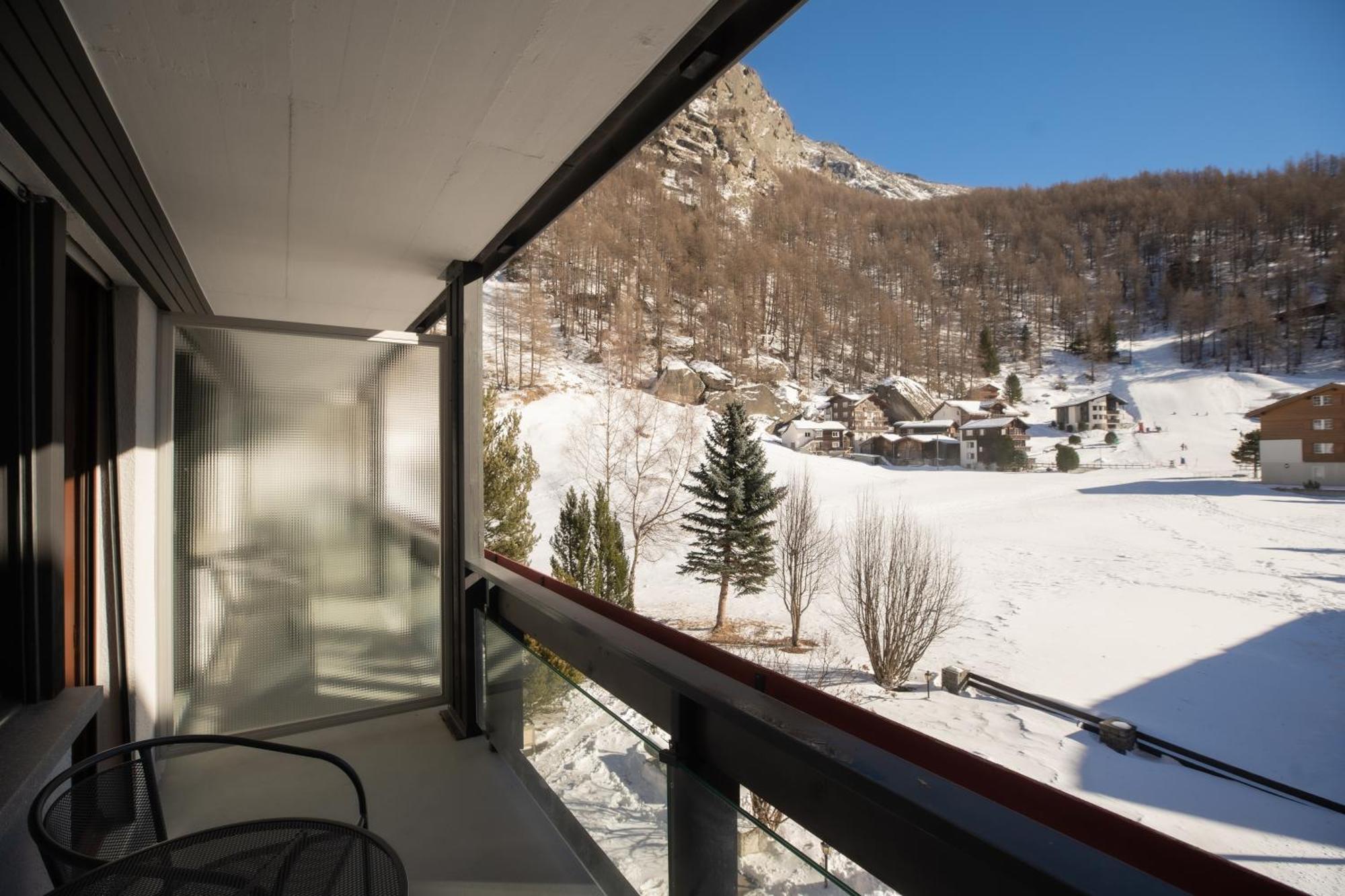 Hotel Alpenhof Saas-Almagell Exterior foto