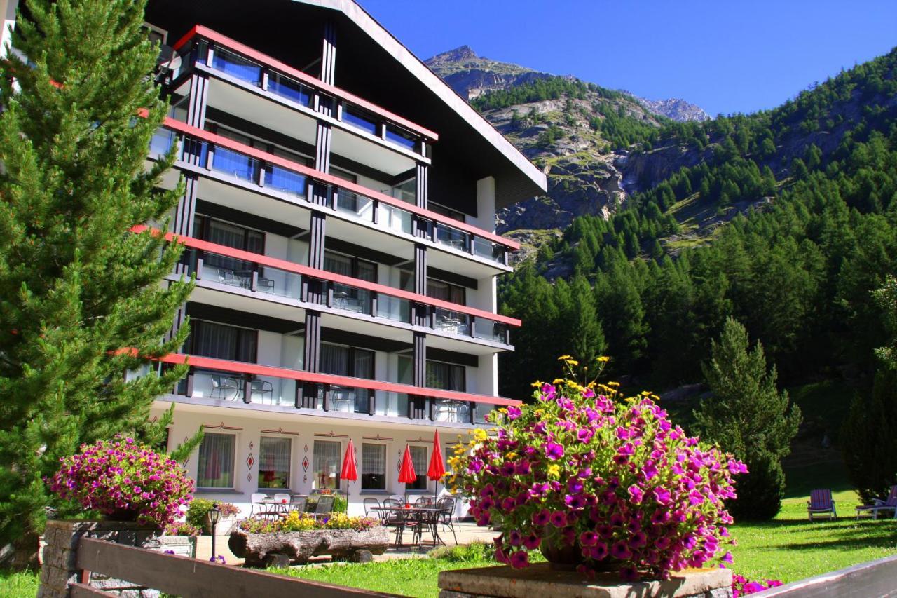 Hotel Alpenhof Saas-Almagell Exterior foto